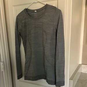 lululemon athletica Gray Long Sleeve Top